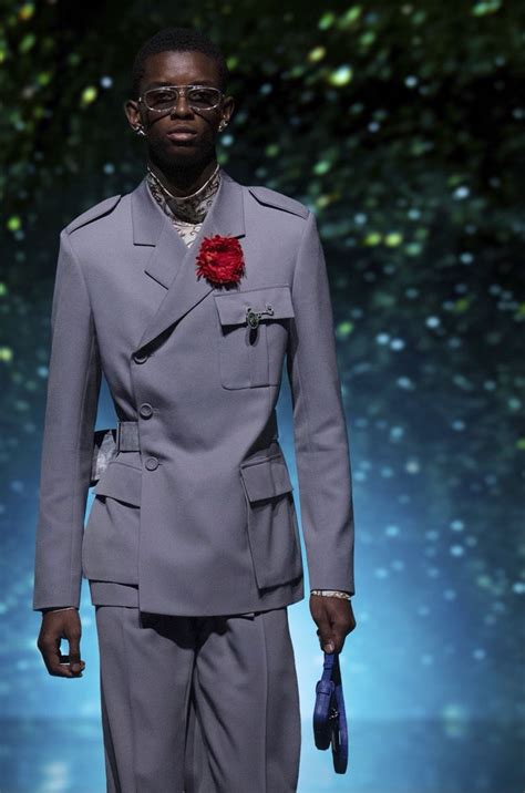 dior men beijing|DIOR to host upcoming men’s catwalk show in Beijing.